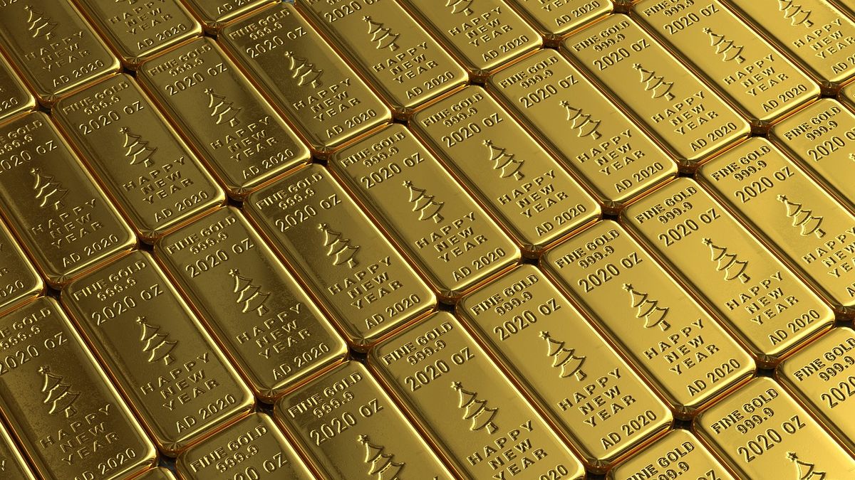Rows of gold bullion bars laid side by side